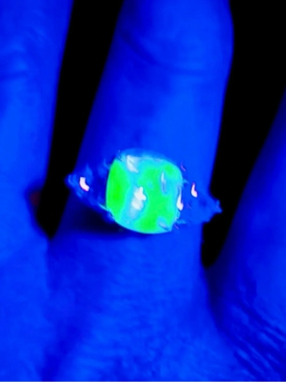 Vintage 80’s Avon Sterling Silver Uranium Green Spinel & Pink CZ Ring Sz8, 3.9g
